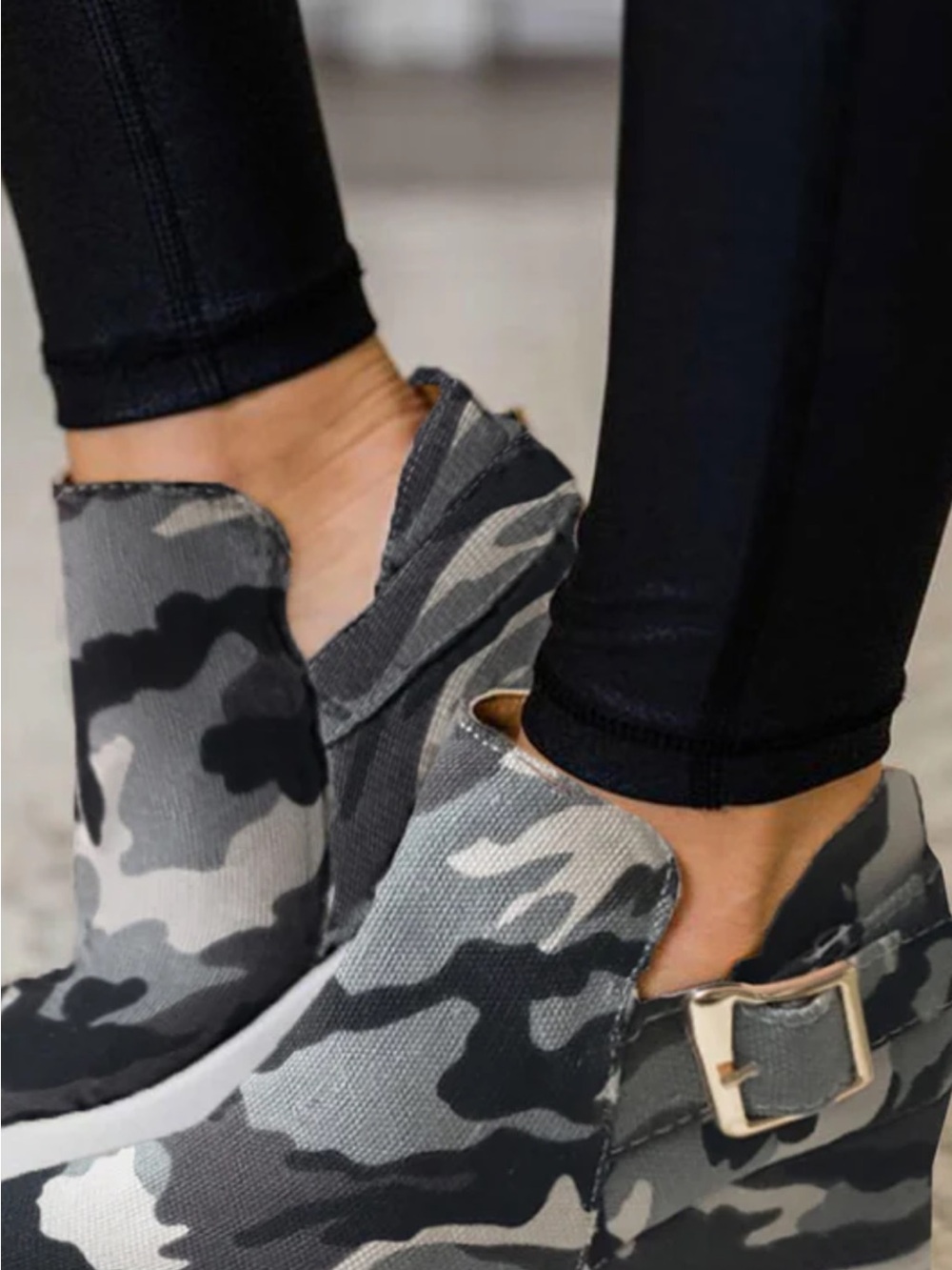 Camouflage Slip-On Wedge Sneakers with Buckle Green Brown Size 7 Women’s